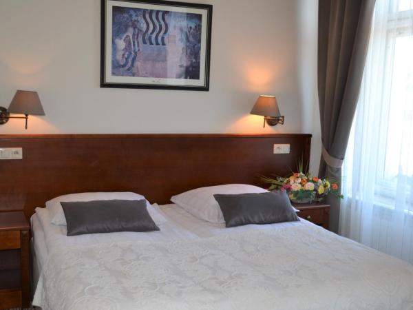 Hotel Polonia : photo 2 de la chambre chambre lits jumeaux