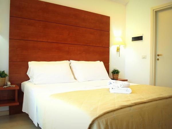 Hotel Villa del Parco : photo 7 de la chambre chambre double ou lits jumeaux supérieure