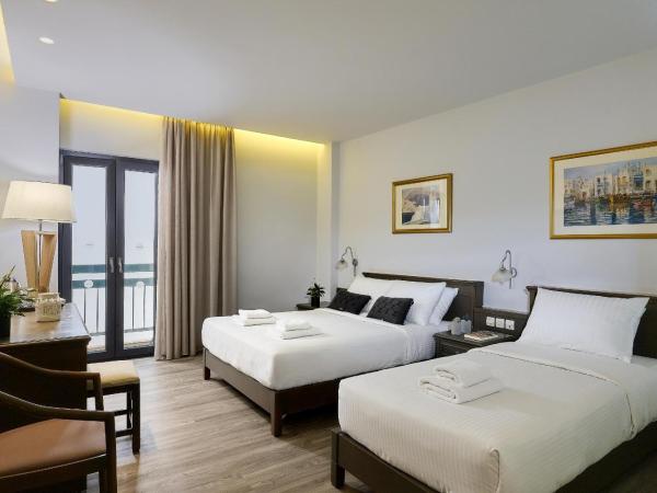 Castello City Hotel : photo 4 de la chambre chambre triple deluxe