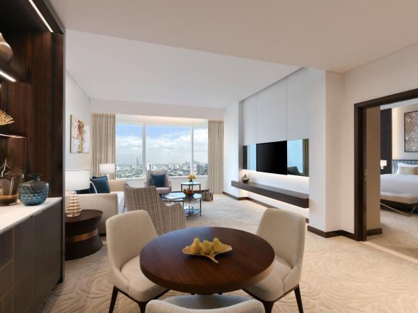 Sofitel Dubai The Obelisk : photo 8 de la chambre suite 1 chambre lit king-size avec accès au club millésime