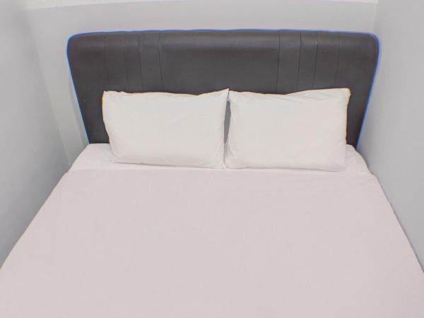 I Hotel : photo 8 de la chambre chambre standard lit queen-size