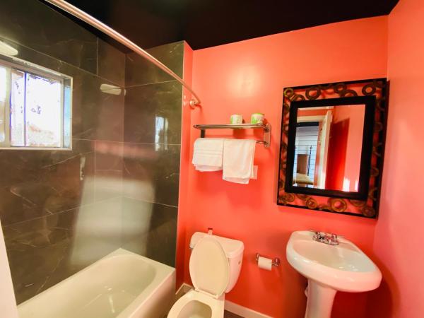 Casa Valentine Inn - Los Angeles : photo 2 de la chambre chambre lit king-size standard