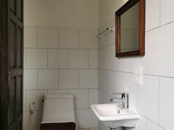 Palin Family Cottage : photo 6 de la chambre chambre deluxe double ou lits jumeaux