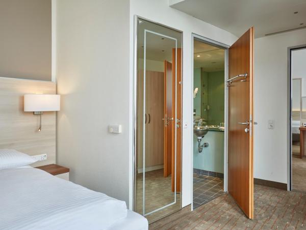 H+ Hotel Berlin Mitte : photo 5 de la chambre suite junior