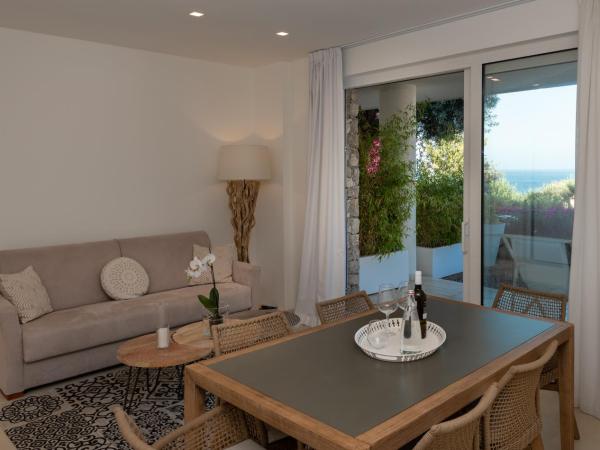 Iancu Charme Apartments : photo 3 de la chambre appartement - rez-de-chaussée