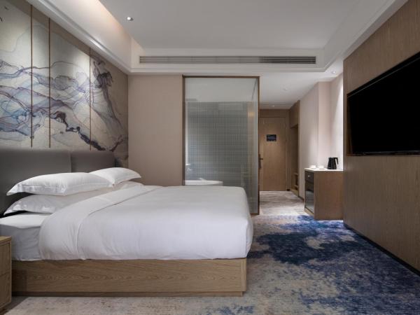 Paco Hotel Jinfeng Metro Guangzhou - Free Shuttle Bus For Canton Fair : photo 2 de la chambre chambre simple avec baignoire