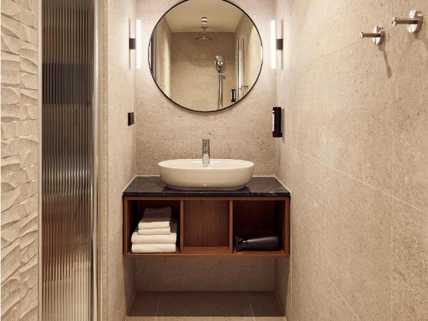 Met Hotel Amsterdam : photo 9 de la chambre chambre familiale sans fenêtre