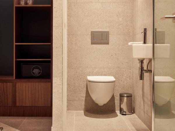 Met Hotel Amsterdam : photo 8 de la chambre chambre familiale sans fenêtre