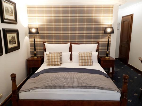 Hotel Windsor : photo 7 de la chambre chambre double - vue sur jardin