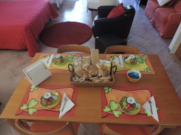 Artemide B&B : photo 5 de la chambre chambre quadruple avec salle de bains privative