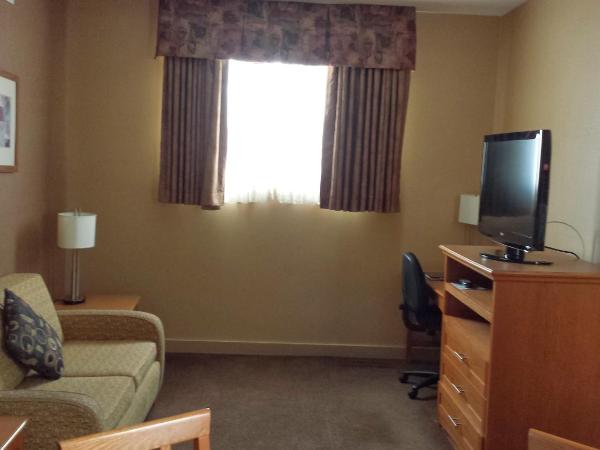Days Inn & Suites by Wyndham West Edmonton : photo 4 de la chambre suite familiale