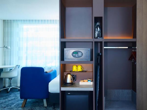 Holiday Inn Express Sydney Macquarie Park, an IHG Hotel : photo 6 de la chambre chambre lit queen-size standard - accessible aux personnes à mobilité réduite