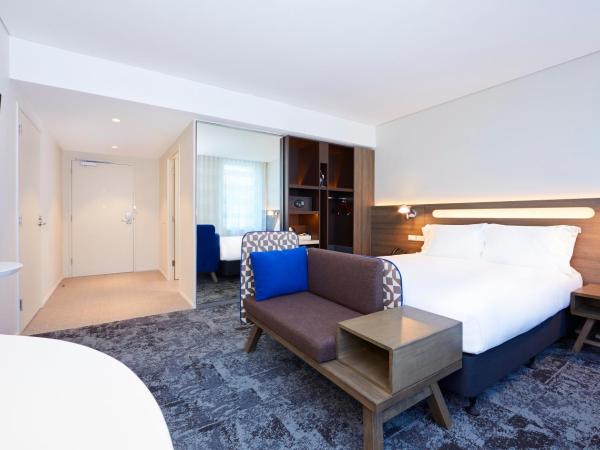 Holiday Inn Express Sydney Macquarie Park, an IHG Hotel : photo 3 de la chambre chambre lit queen-size standard - accessible aux personnes à mobilité réduite