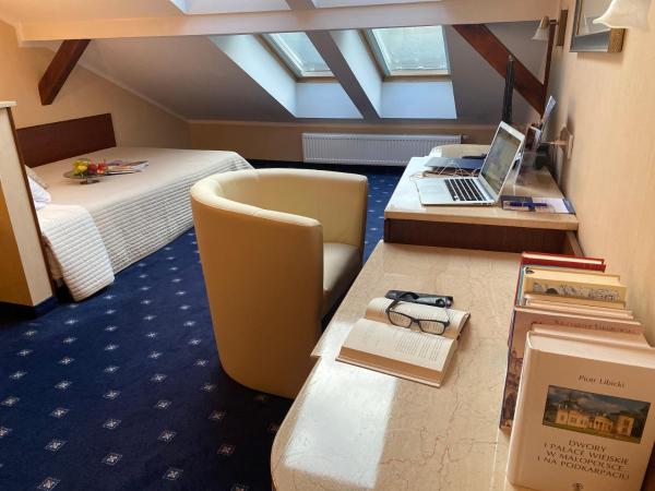 Booking Hotel Crown Piast & Spa : photo 4 de la chambre chambre simple affaires 