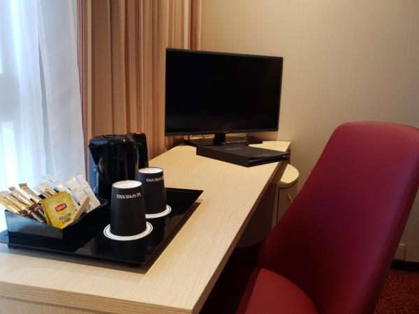 Nash Airport Hotel : photo 2 de la chambre chambre lits jumeaux