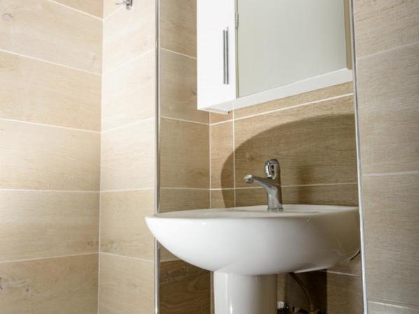 Theasis Athens : photo 7 de la chambre chambre double deluxe avec balcon