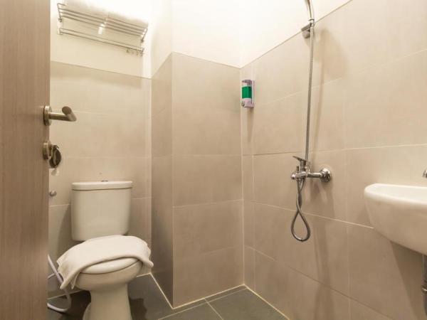 Front One Residence Syariah Mampang : photo 4 de la chambre chambre simple Économique