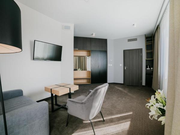 B&B HOTEL Warsaw East : photo 1 de la chambre chambre lits jumeaux supérieure