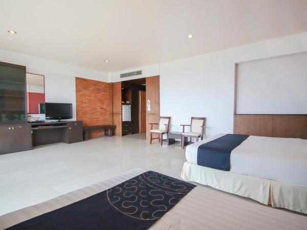 Ananda Lanta Resort - SHA Extra Plus : photo 5 de la chambre chambre triple avec terrasse