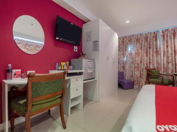 Access Inn Pattaya : photo 6 de la chambre suite