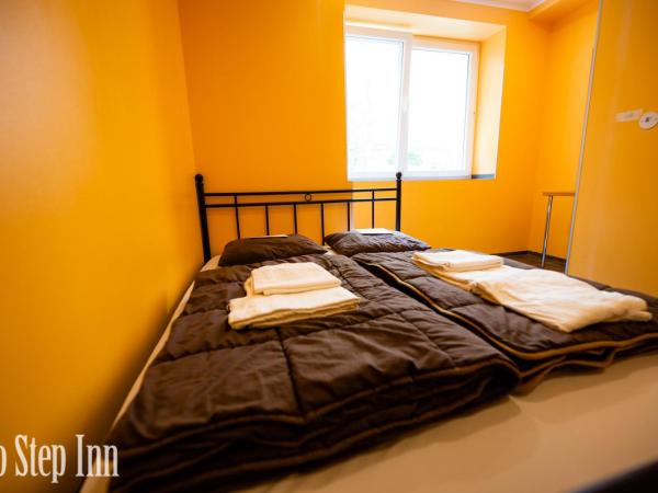 Do Step Inn Central - Self-Service-Hostel : photo 2 de la chambre chambre double avec salle de bains commune
