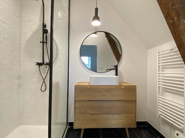 La Maison de Reina : photo 10 de la chambre chambre double deluxe avec douche