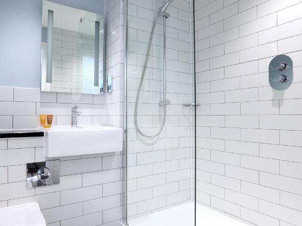 London Chigwell Prince Regent Hotel, BW Signature Collection : photo 3 de la chambre petite chambre double - non-fumeurs