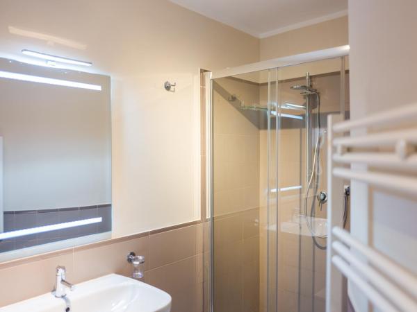 Art Suite nel Cuore di Napoli : photo 5 de la chambre chambre double ou lits jumeaux Économique