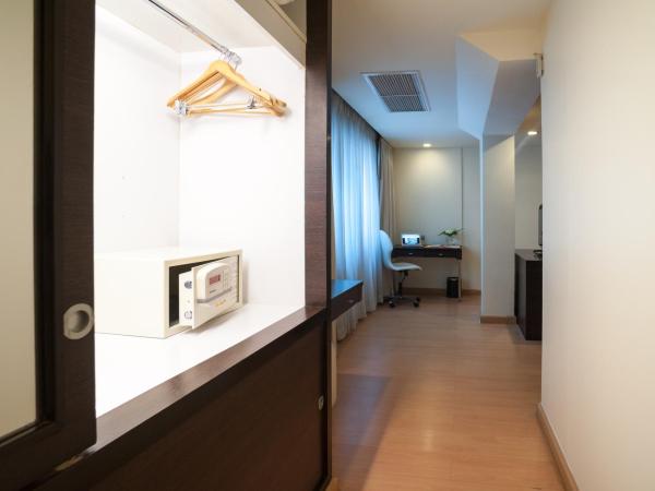 Aspen Suites Hotel Sukhumvit 2 : photo 4 de la chambre suite exécutive 1 chambre