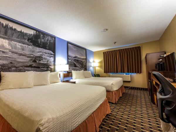 Super 8 by Wyndham Kamloops On The Hill : photo 1 de la chambre chambre 2 lits queen-size - non-fumeurs