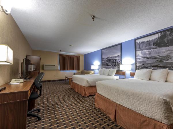 Super 8 by Wyndham Kamloops On The Hill : photo 1 de la chambre suite studio avec 2 lits queen-size - non-fumeurs