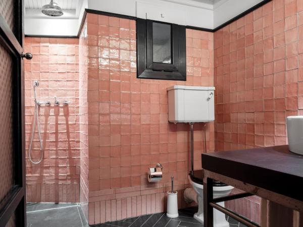 La França Travellers Adults Only : photo 7 de la chambre chambre double deluxe avec douche