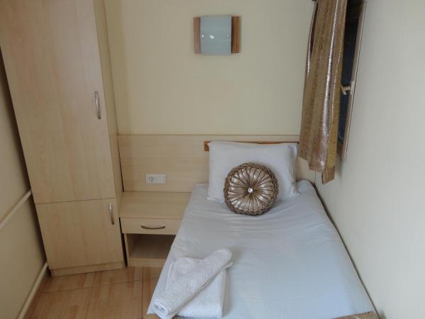 Olimpiyat Hotel Izmir : photo 4 de la chambre chambre simple Économique