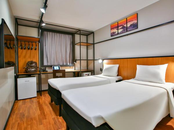 ibis Copacabana Posto 2 : photo 9 de la chambre appartement standard avec 2 lits simples