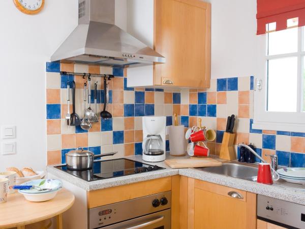 Madame Vacances Le Domaine de Vertmarines : photo 8 de la chambre villa 2 chambres avec piscine privée