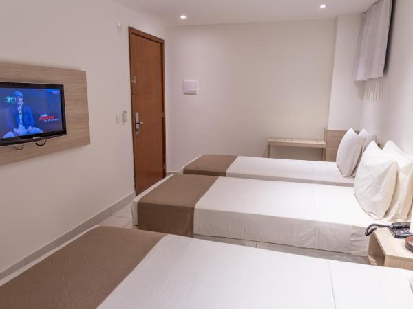 Aquidabã Praia Hotel : photo 1 de la chambre chambre triple de luxe