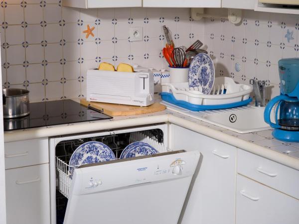 Madame Vacances Les Maisons du Lac : photo 3 de la chambre appartement (5 adultes)