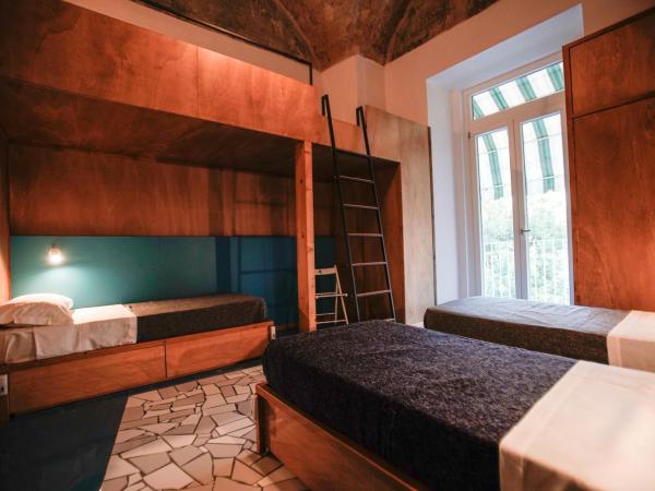 NAP Hostel Spaccanapoli : photo 6 de la chambre chambre quadruple deluxe
