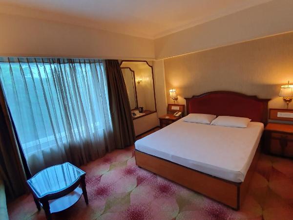 Pride Hotel Pune : photo 3 de la chambre chambre lit king-size deluxe 