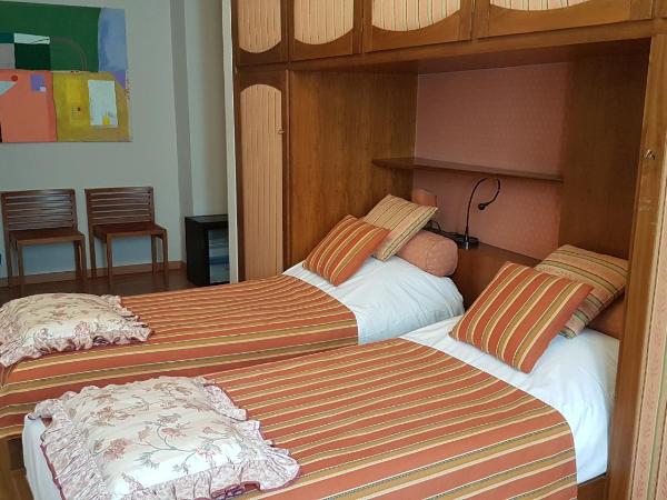 Milano Brera Relais : photo 1 de la chambre chambre lits jumeaux avec salle de bains privative