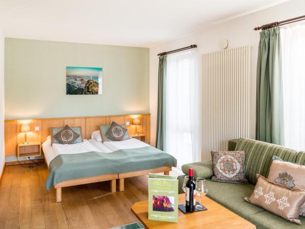 Ökotel Hamburg : photo 8 de la chambre chambre double confort avec balcon