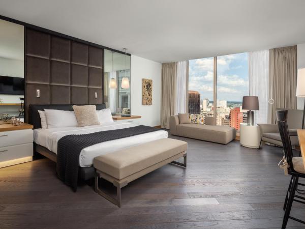 The Windsor Suites Philadelphia : photo 4 de la chambre suite lit king-size - accessible - niveau club skyline