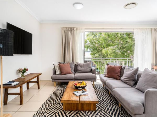 Byron Bay Hotel and Apartments : photo 2 de la chambre appartement 3 chambres avec 2 salles de bains