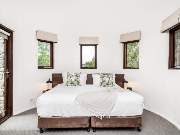 Byron Bay Hotel and Apartments : photo 1 de la chambre appartement 3 chambres avec 2 salles de bains