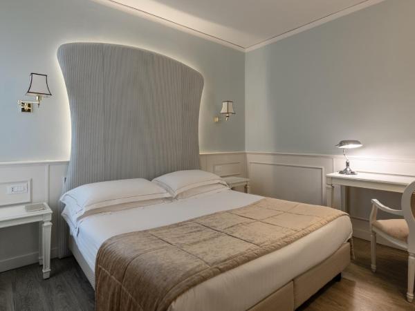 Hotel San Luca : photo 4 de la chambre petite chambre double