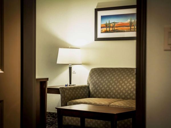 La Quinta by Wyndham Las Vegas Airport South : photo 4 de la chambre suite 1 chambre lit king-size avec canapé-lit - non-fumeurs