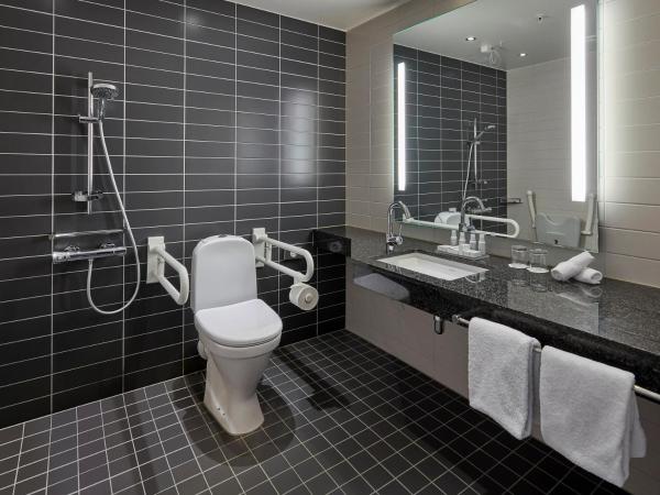 Crowne Plaza Copenhagen Towers, an IHG Hotel : photo 3 de la chambre chambre lit king-size - accessible 
