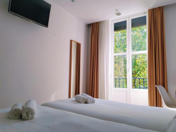 Pensión Sarriegi : photo 10 de la chambre chambre double ou lits jumeaux Économique