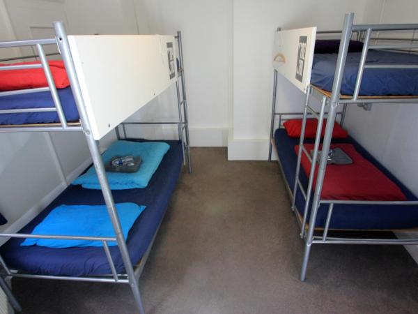 Central Backpackers : photo 4 de la chambre dortoir mixte de 4 lits