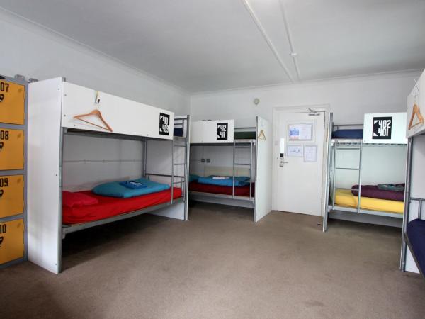 Central Backpackers : photo 1 de la chambre lit dans dortoir mixte de 12 lits